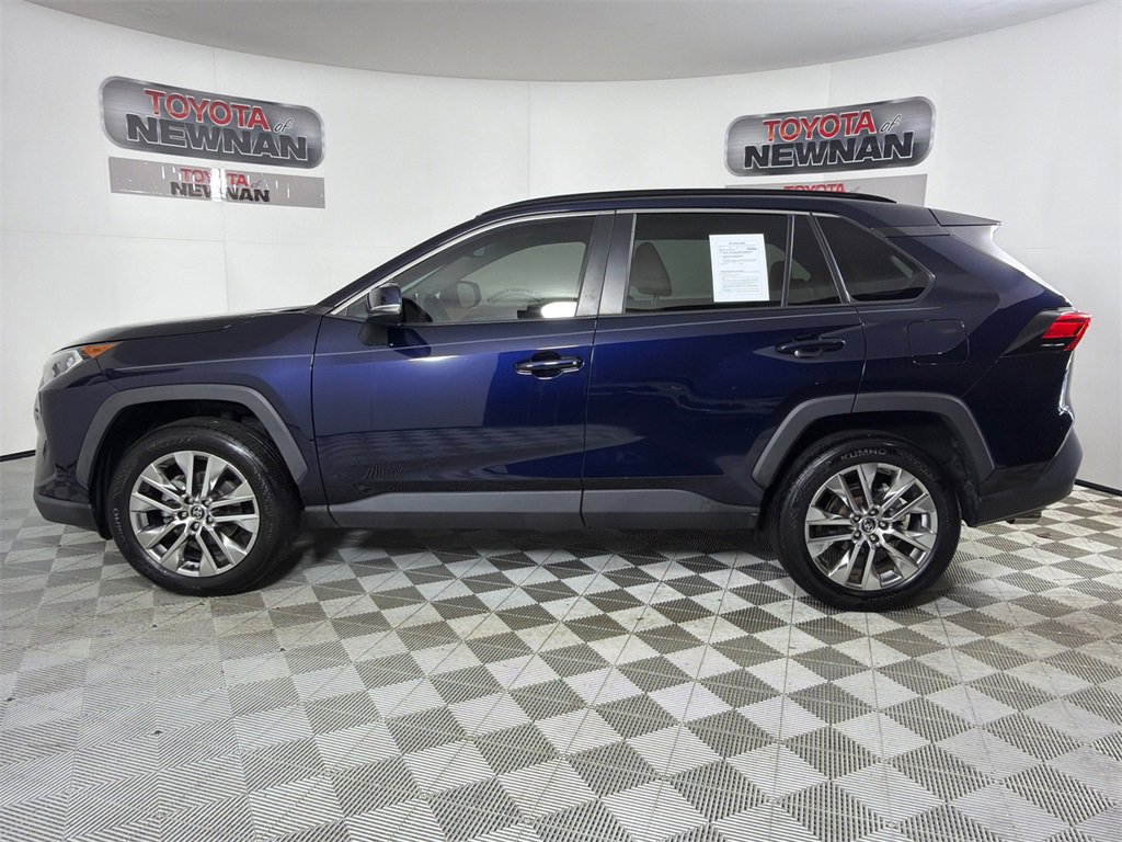 Used 2020 Toyota RAV4 XLE Premium image 7