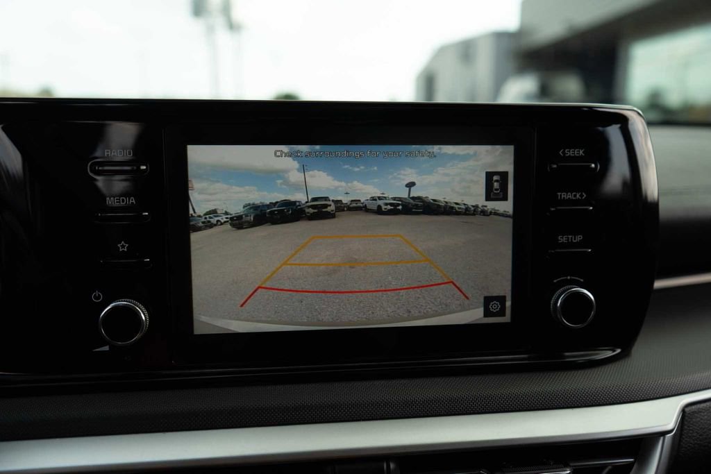 Used 2022 Kia K5 LXS FWD image 22