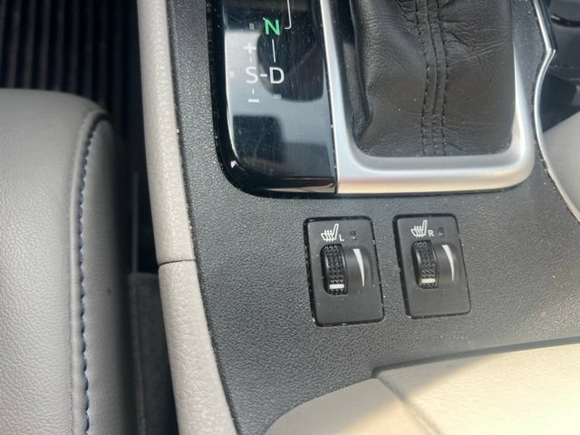Used 2018 Toyota Highlander XLE AWD/4WD image 8