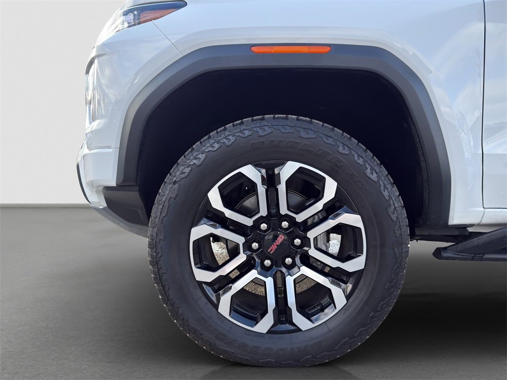 New 2025 GMC Canyon AT4 w/ Nightfall Edition image 4