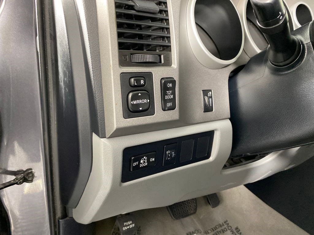 Used 2011 Toyota Tundra 2WD Double Cab image 12