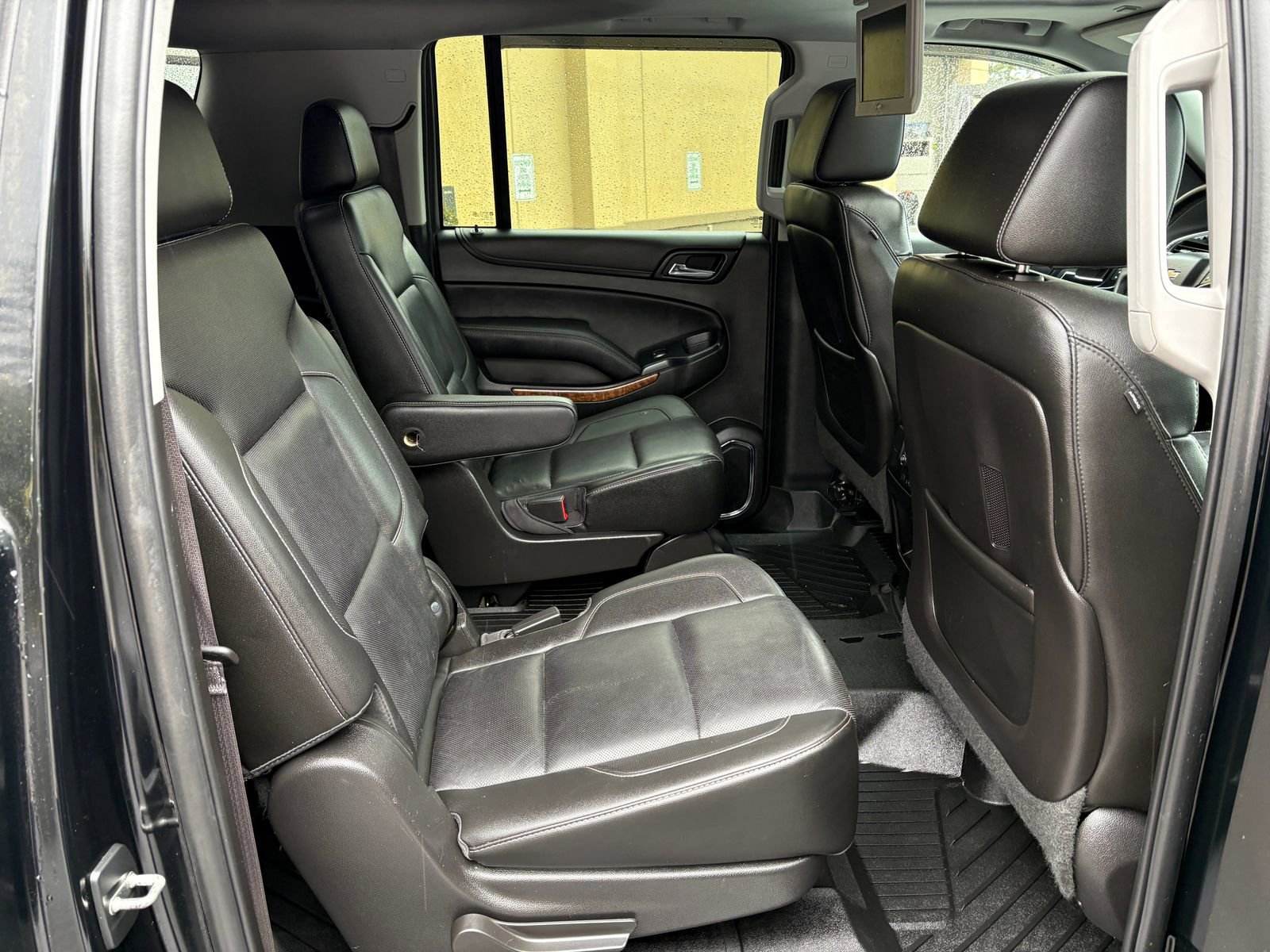 Used 2015 Chevrolet Suburban LTZ AWD/4WD image 27
