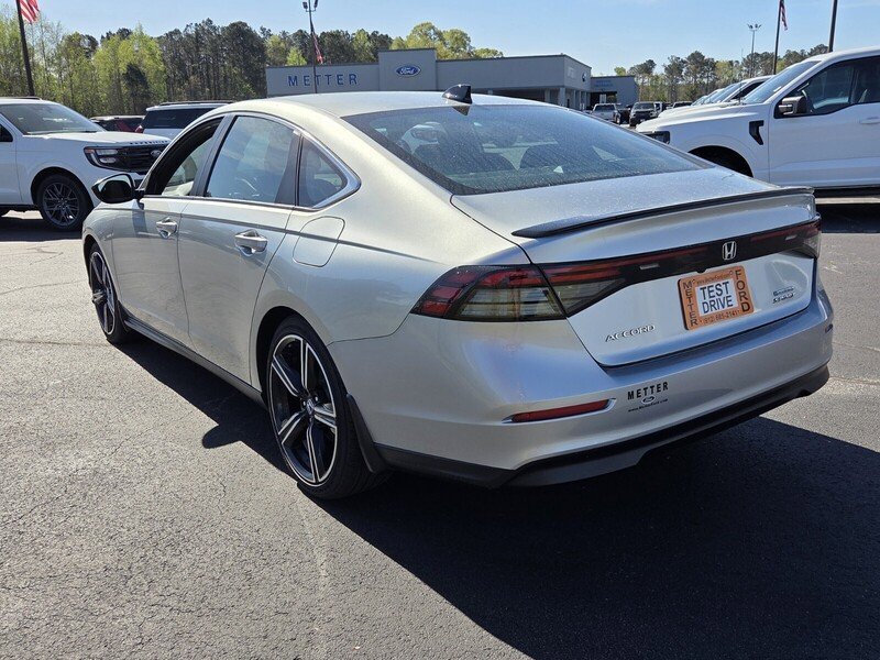 Used 2024 Honda Accord Sport image 8
