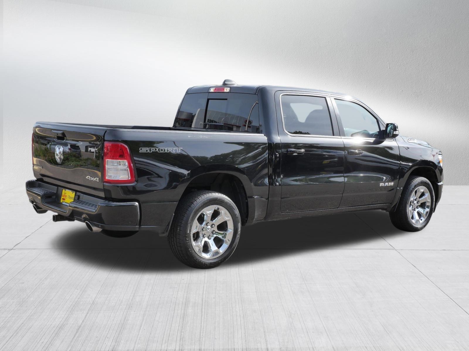 Used 2022 RAM 1500 Big Horn AWD/4WD image 7