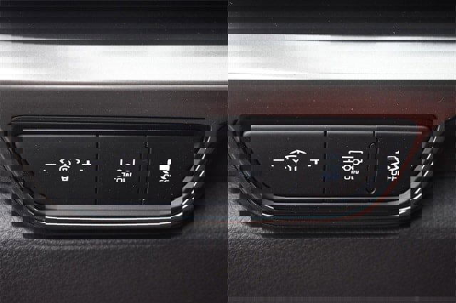 New 2026 Kia Carnival SX w/ SX Dark Edition Package image 27