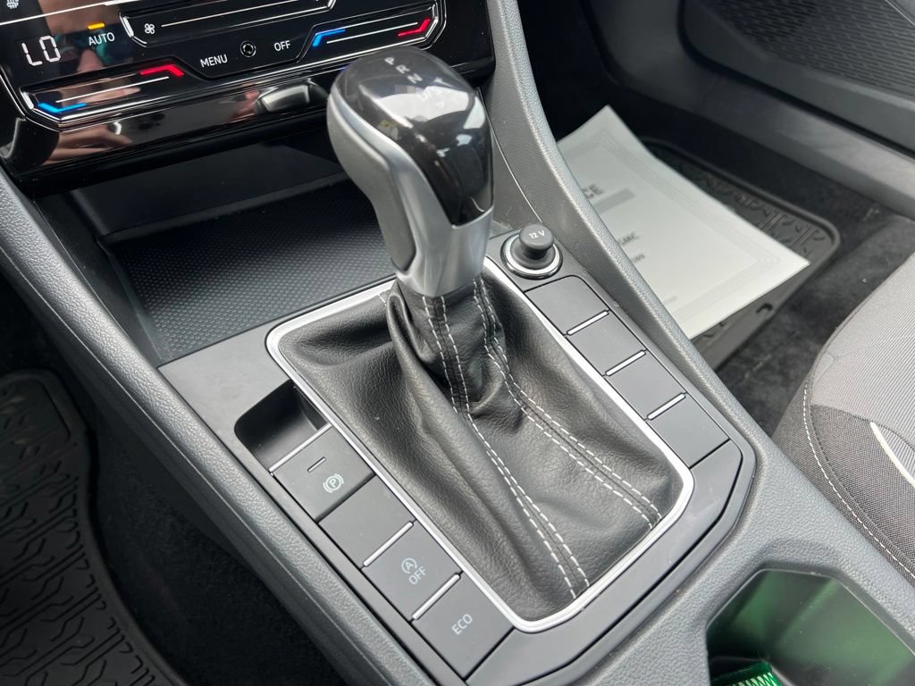 Used 2025 Volkswagen Jetta Sport FWD image 26