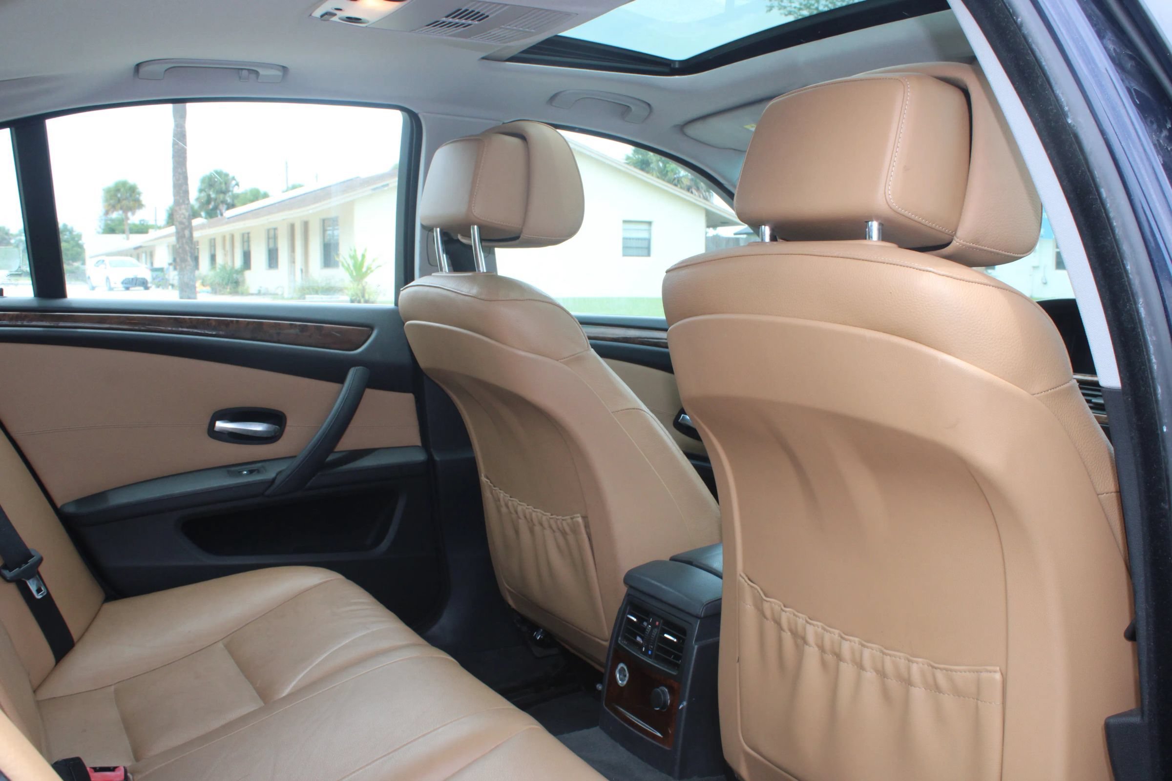 Used 2010 BMW 528i xDrive Sedan AWD/4WD image 36
