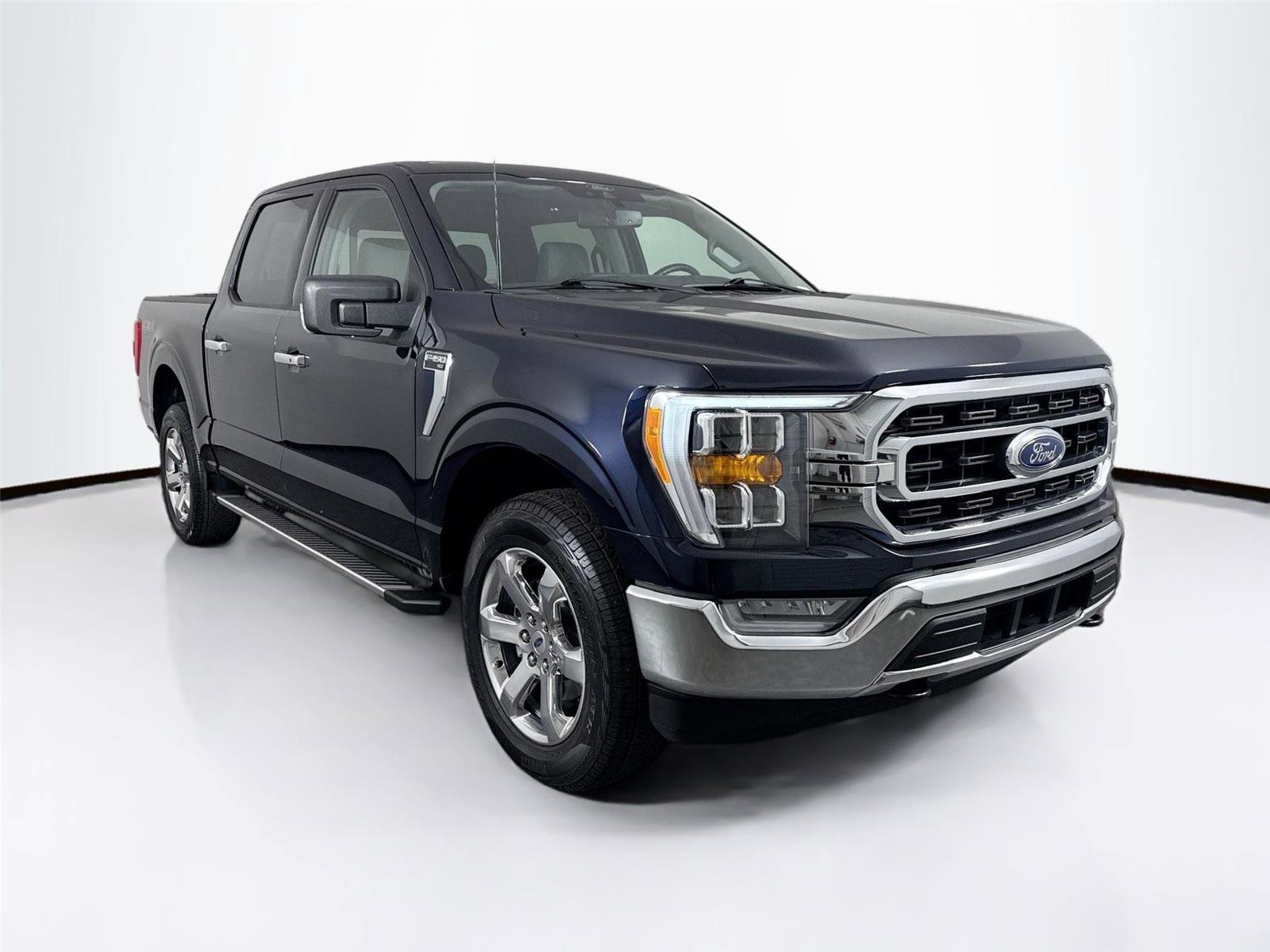 Used 2022 Ford F150 XLT w/ Equipment Group 302A High AWD/4WD image 10