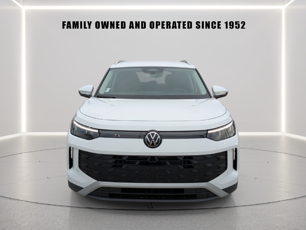 Certified 2025 Volkswagen Tiguan S FWD image 6