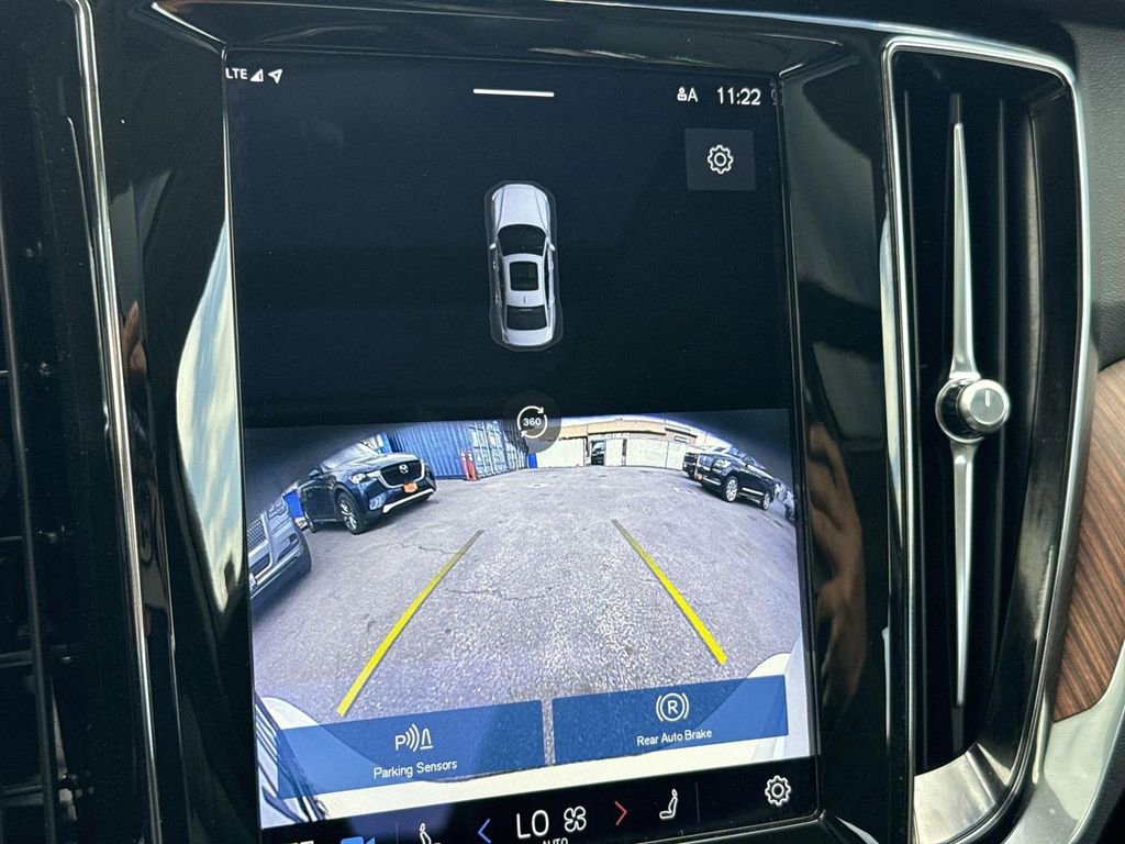 Used 2023 Volvo S60 B5 Plus w/ Protection Package Premier image 14