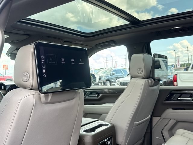 New 2026 GMC Yukon XL Elevation w/ Elevation Premium Package AWD/4WD image 32