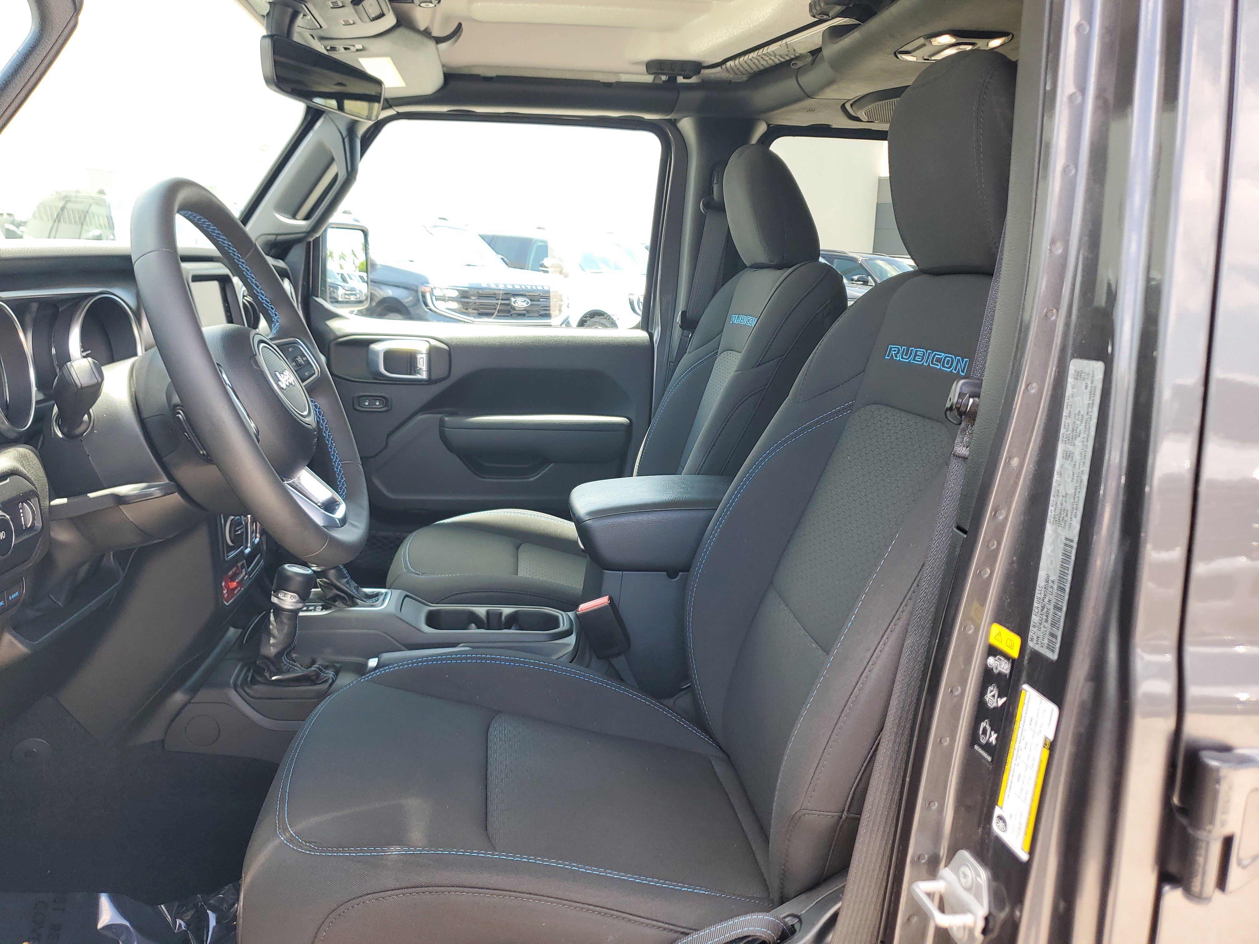 Used 2023 Jeep Wrangler Unlimited Rubicon 4xe AWD/4WD image 11