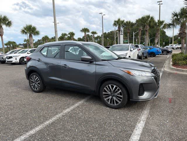 Used 2023 Nissan Kicks SV FWD image 11