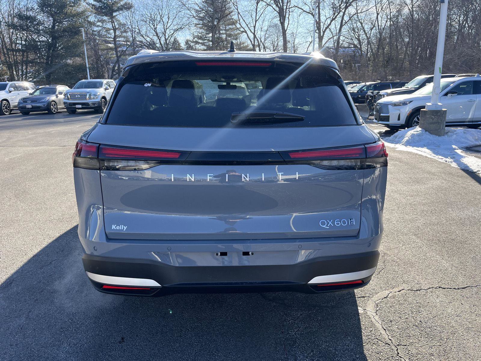 New 2026 INFINITI QX60 Luxe w/ Family Package image 4