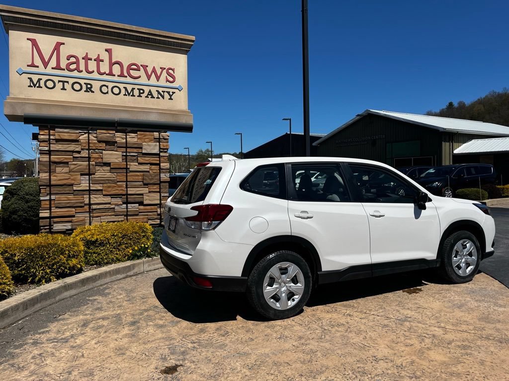 Used 2023 Subaru Forester AWD/4WD image 5