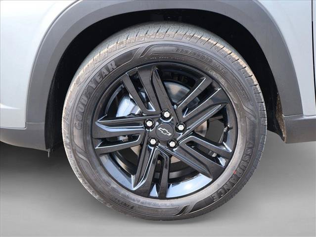 New 2026 Chevrolet Trax ACTIV w/ Sunroof Package FWD image 10