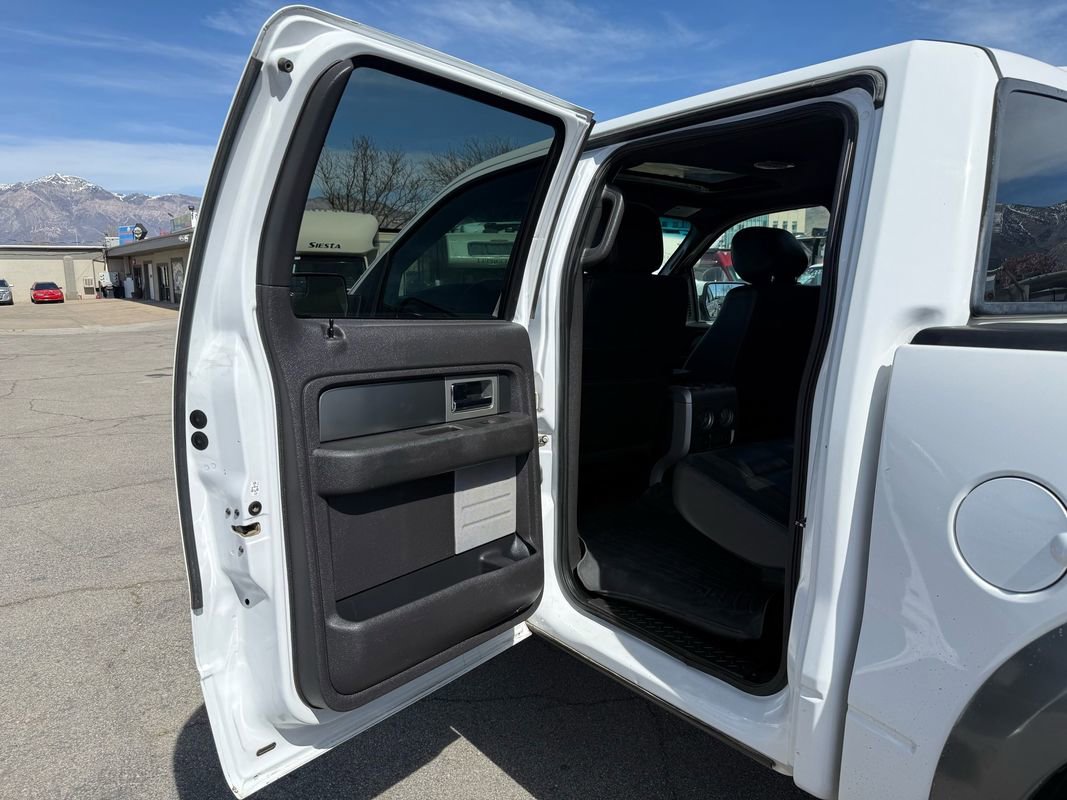 Used 2014 Ford F150 Raptor w/ Equipment Group 801A Luxury image 34