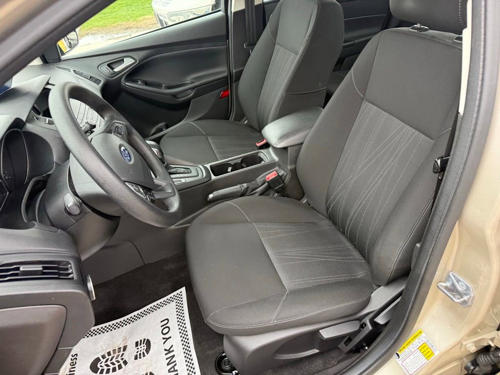 Certified 2018 Ford Focus SE image 20