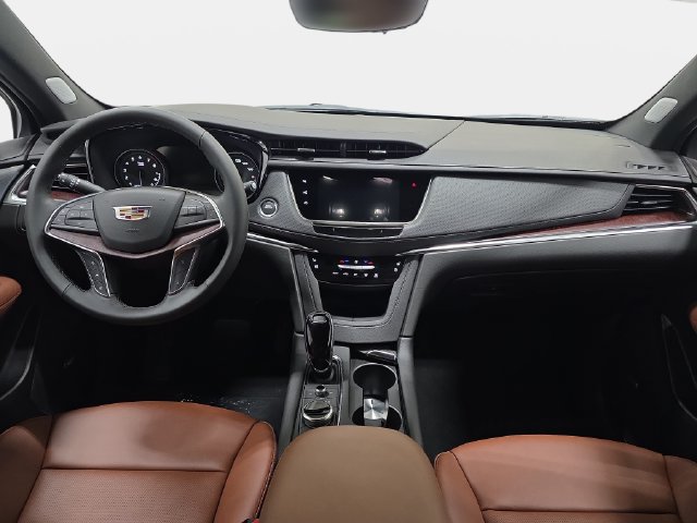 New 2026 Cadillac XT5 Premium Luxury w/ Driver Assist Package AWD/4WD image 9