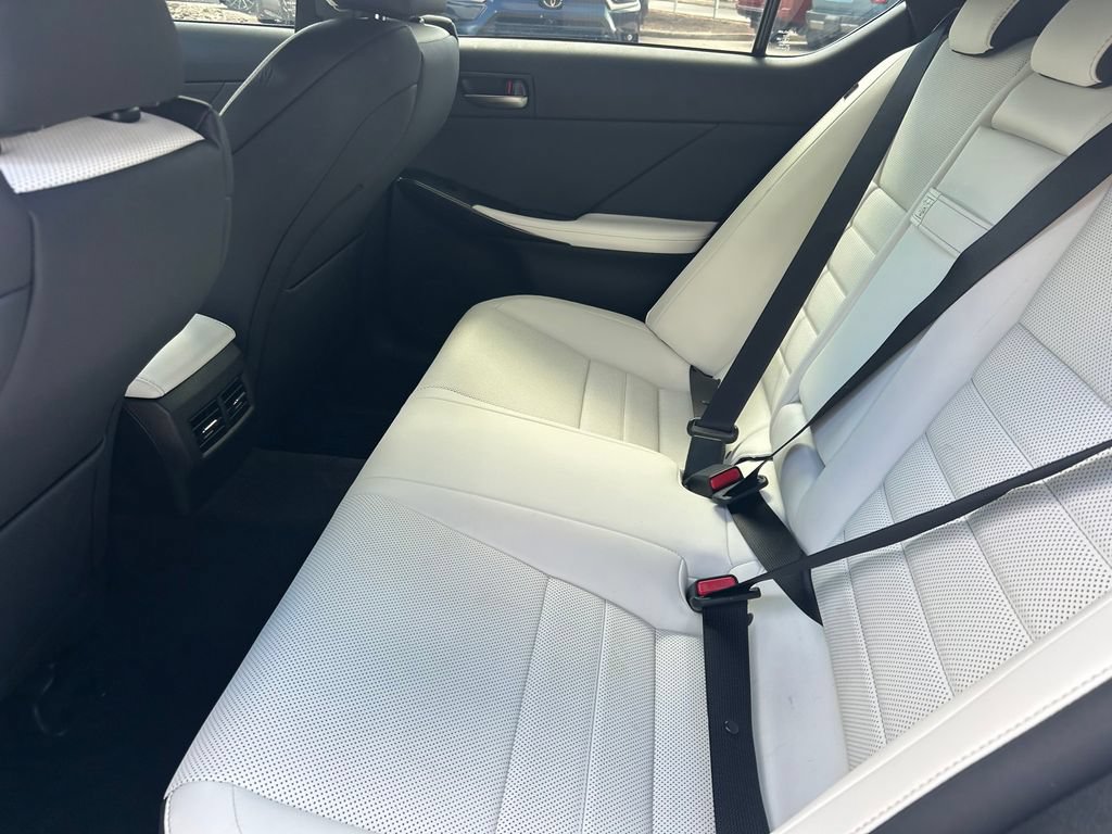 Used 2025 Lexus IS 500 w/ Accessory Package 2 RWD image 16