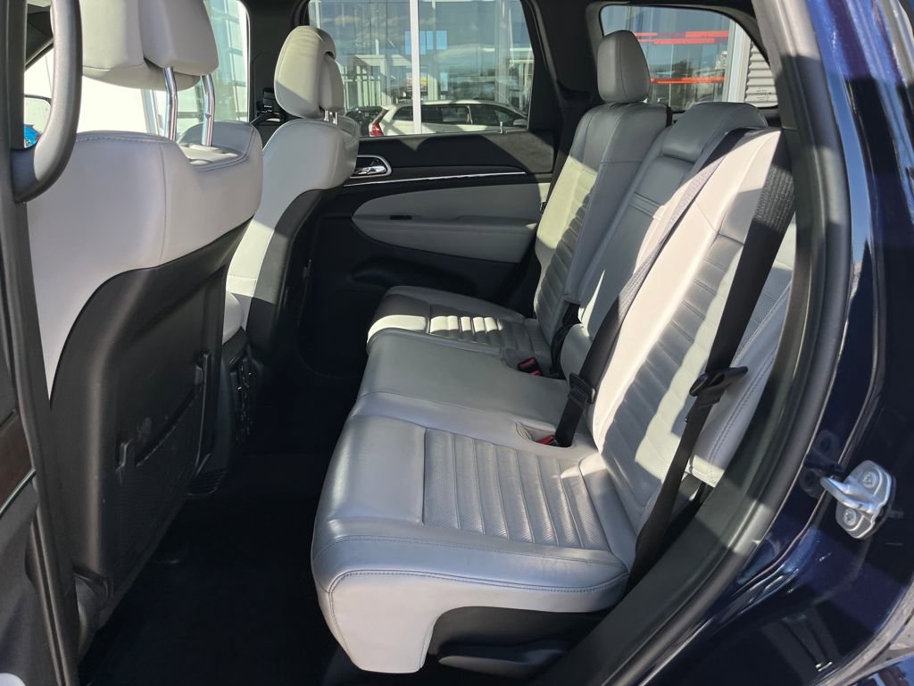 Used 2018 Jeep Grand Cherokee Limited image 19