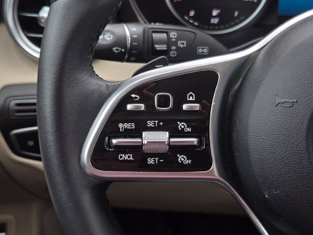 Used 2022 Mercedes-Benz GLC 300 4MATIC image 25