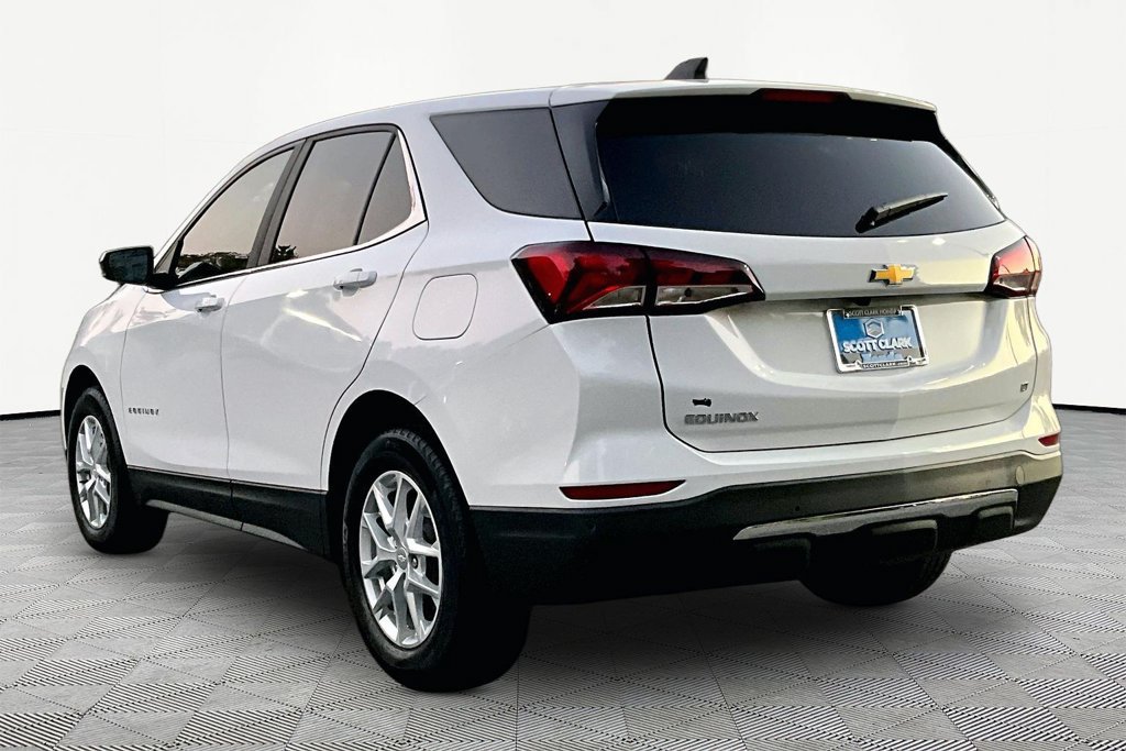 Used 2024 Chevrolet Equinox LT FWD image 4