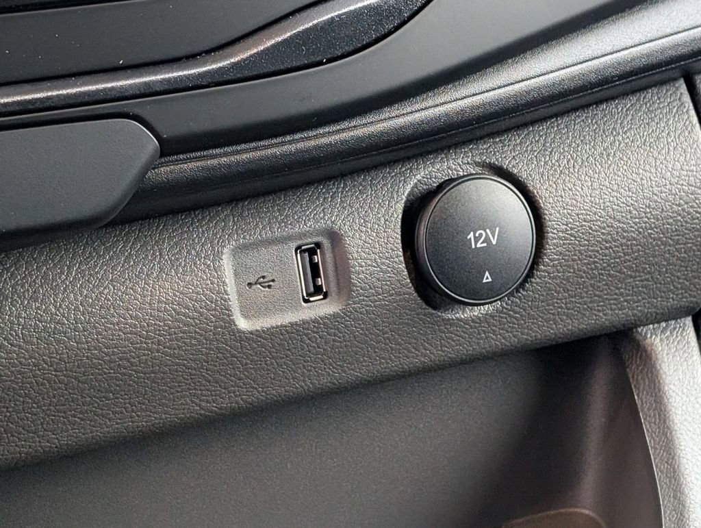 New 2026 Ford Transit 250 148 Medium Roof w/ Load Area Protection Package image 29