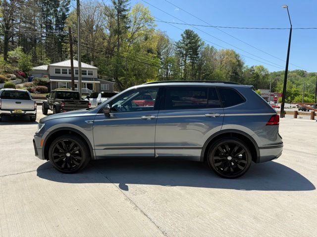 Used 2021 Volkswagen Tiguan SE R-Line AWD/4WD image 9