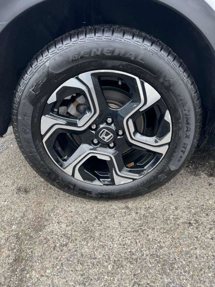 Used 2019 Honda CR-V Touring image 14