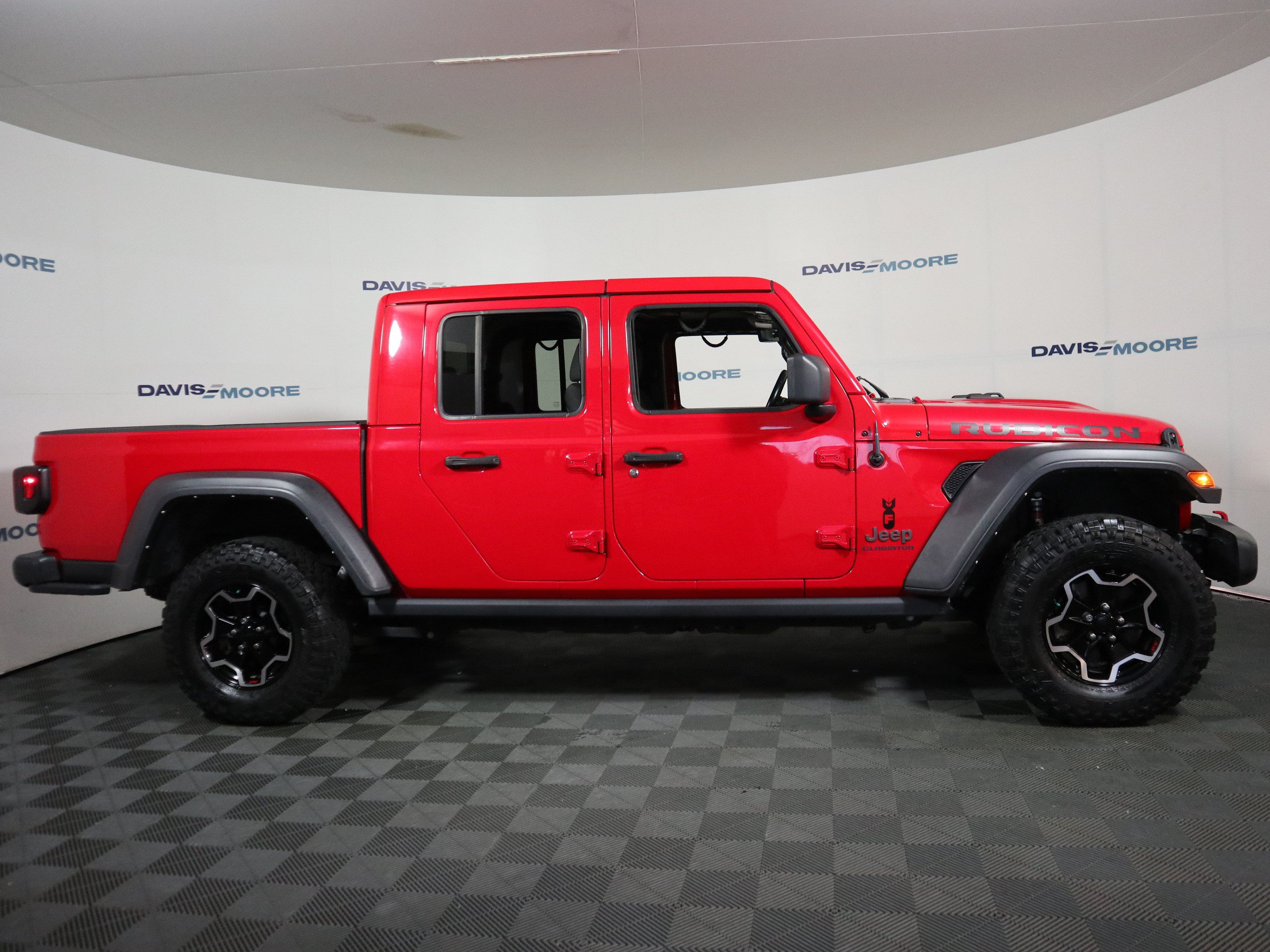 Used 2021 Jeep Gladiator Rubicon AWD/4WD image 4