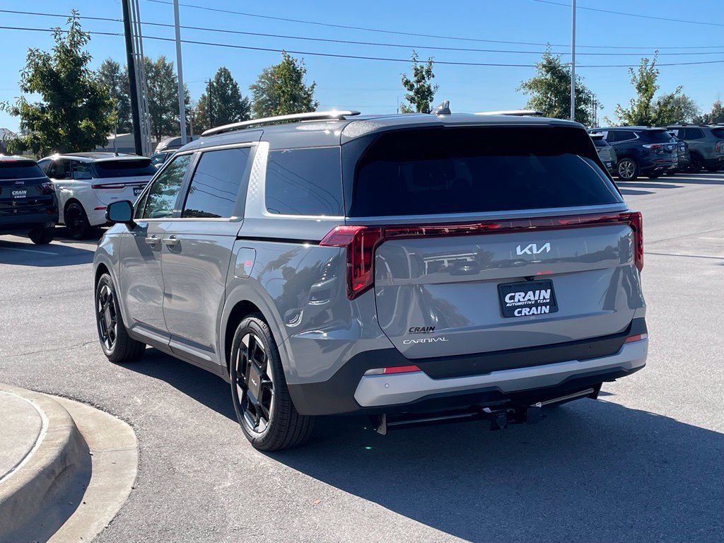 New 2027 Kia Carnival EX FWD image 5