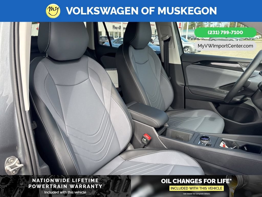 New 2026 Volkswagen Tiguan SE AWD/4WD image 30