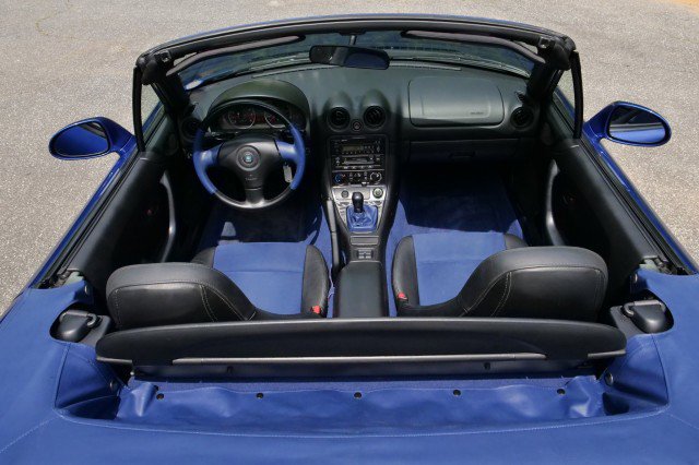 Used 1999 MAZDA MX-5 Miata 10th Anniversary Edition RWD image 13