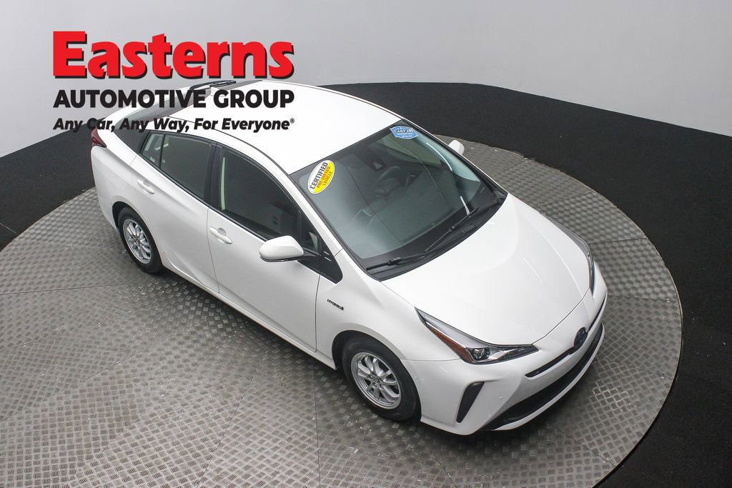 Used 2022 Toyota Prius LE image 3