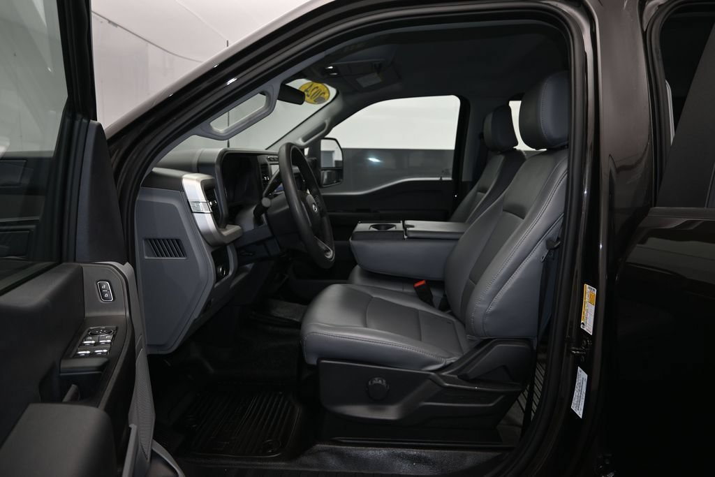 Used 2024 Ford F350 XL AWD/4WD image 16
