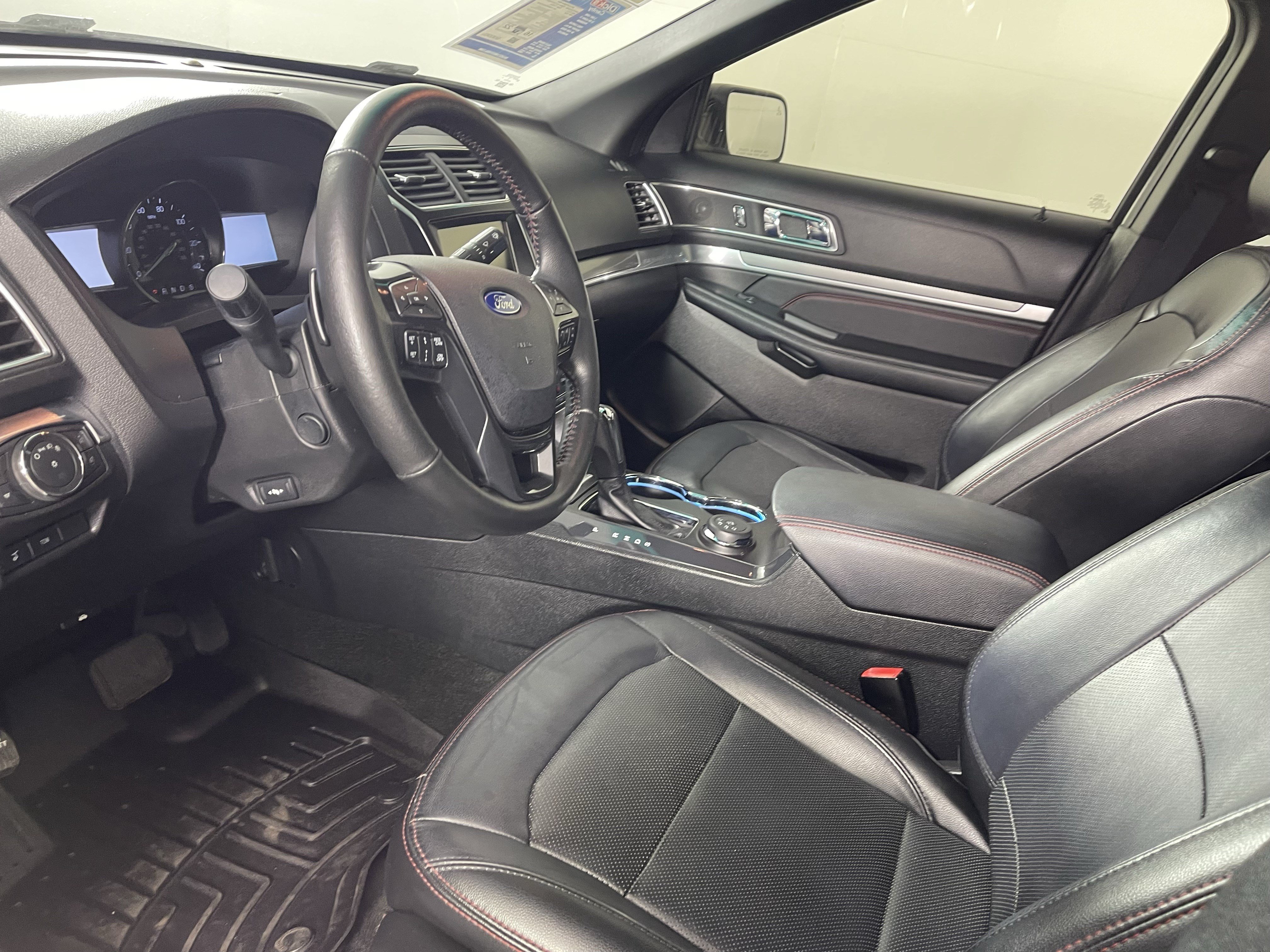 Used 2016 Ford Explorer Sport w/ Equipment Group 401A AWD/4WD image 10