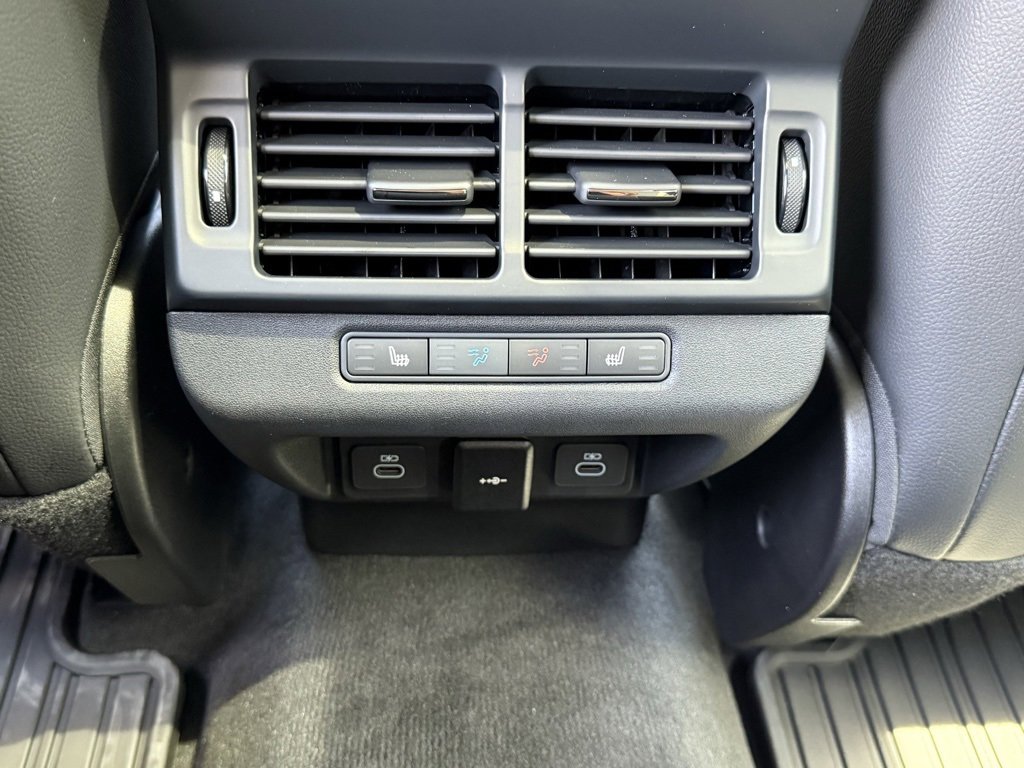 New 2026 Land Rover Range Rover Evoque Dynamic SE image 36