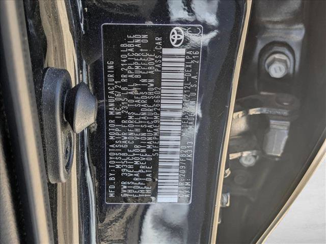 Used 2021 Toyota Corolla LE w/ Carpet Mat Package (TMS) FWD image 24
