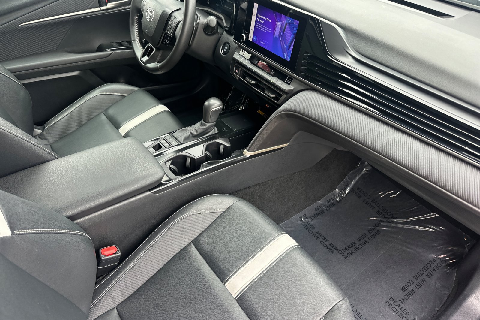 Certified 2025 Toyota Camry SE FWD image 19