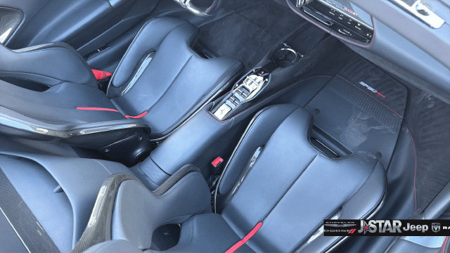 Used 2025 Ferrari SF90 Spider AWD/4WD image 18