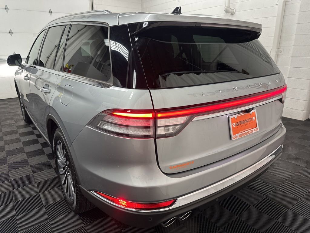 Used 2024 Lincoln Aviator AWD w/ Premium Package image 7