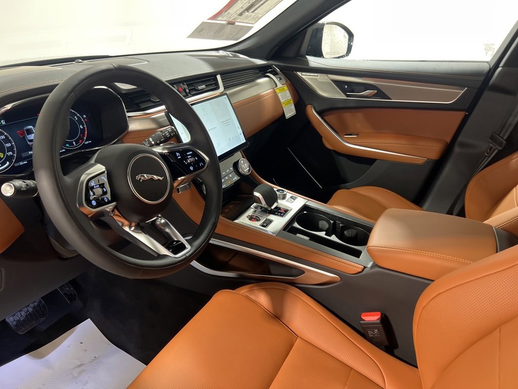 New 2026 Jaguar F-PACE R-Dynamic S image 10