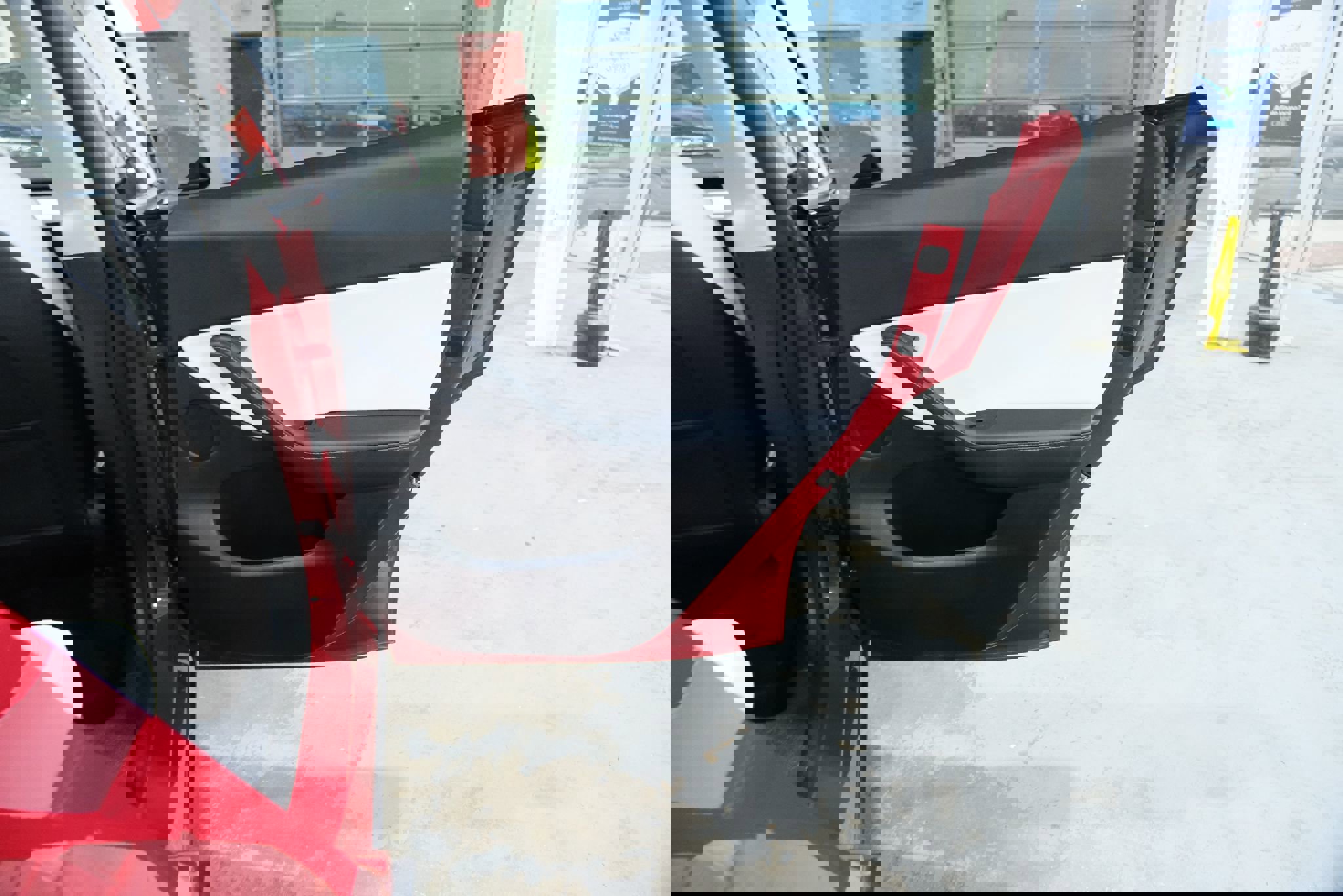 Used 2021 Tesla Model Y Performance image 25