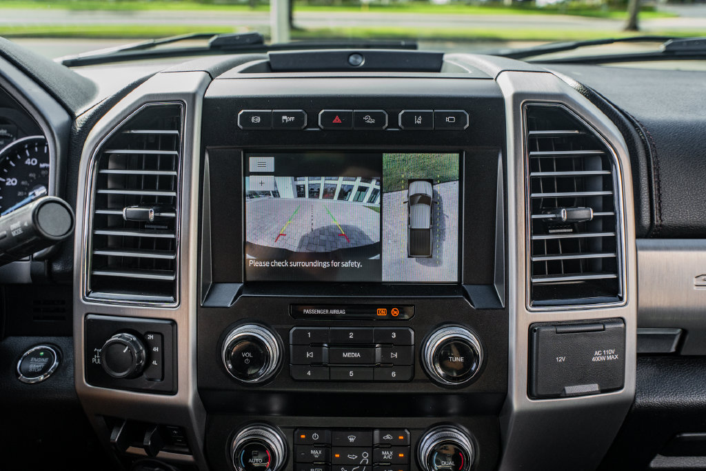 Used 2021 Ford F250 Platinum w/ Tremor Off-Road Package AWD/4WD image 29
