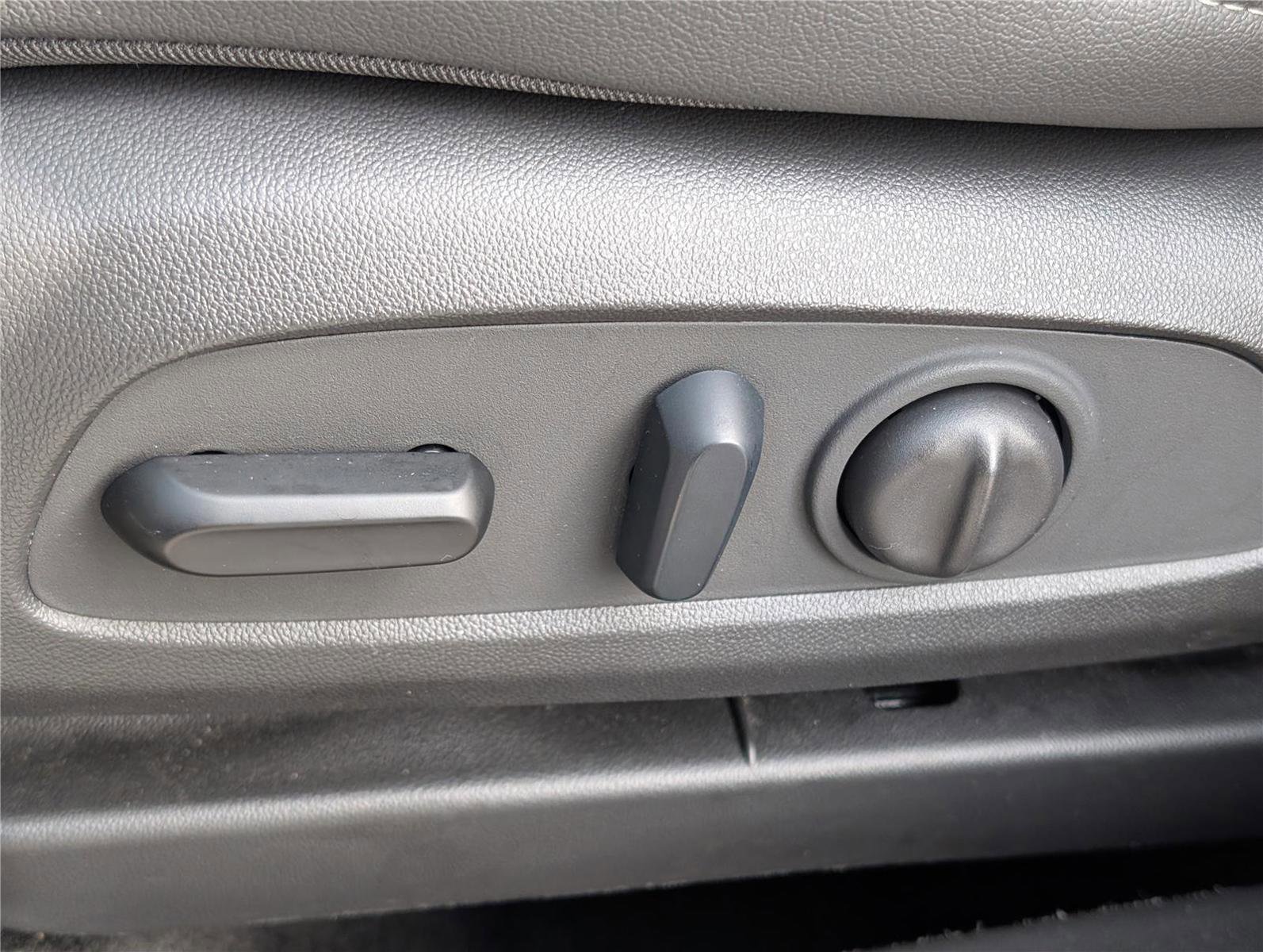 Used 2023 Buick Encore GX Select w/ Experience Buick Package image 21