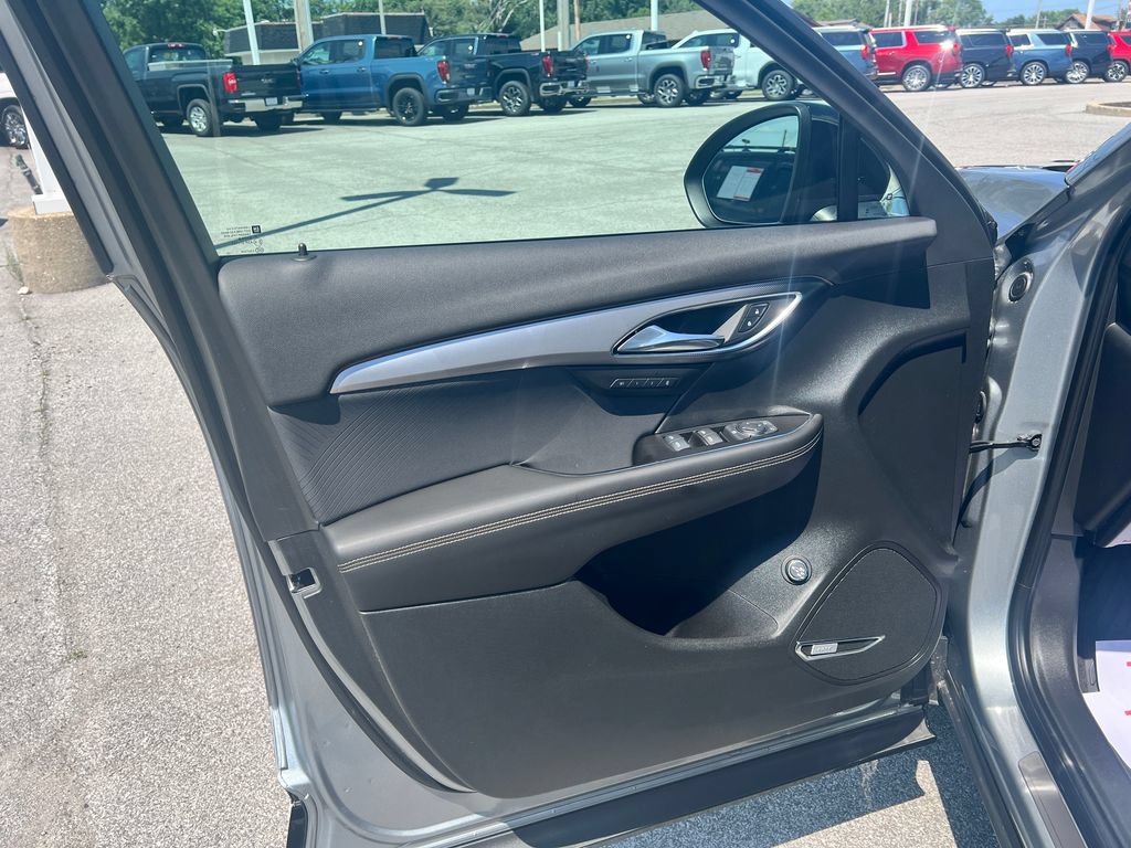 Used 2025 Buick Envision Sport Touring AWD/4WD image 15