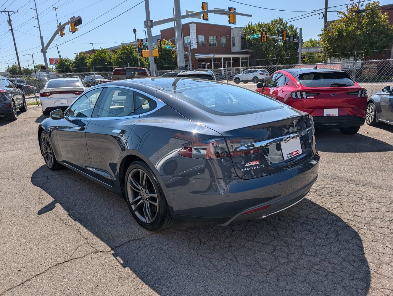 Used 2015 Tesla Model S 60 RWD image 8