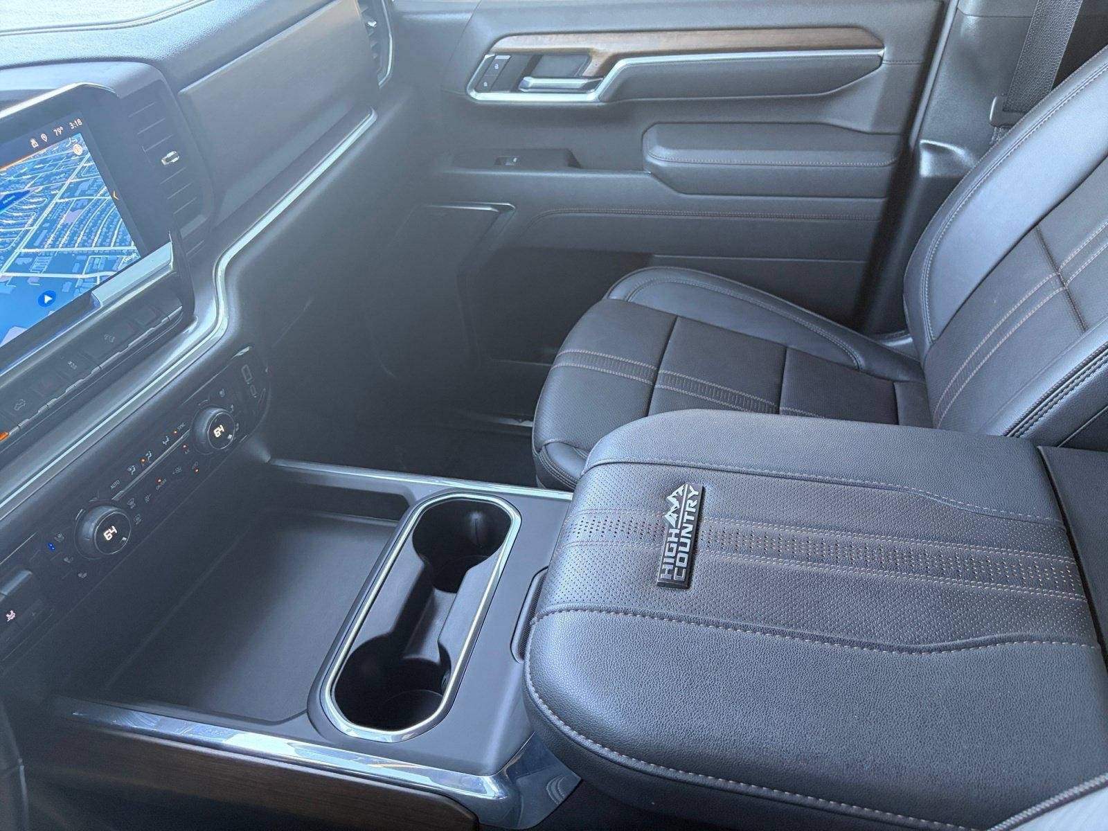Used 2025 Chevrolet Silverado 2500 High Country w/ High Country Premium Package AWD/4WD image 29