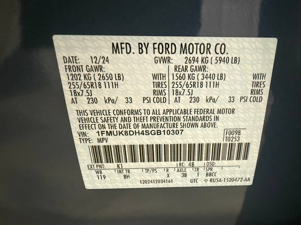 Used 2025 Ford Explorer Active AWD/4WD image 40